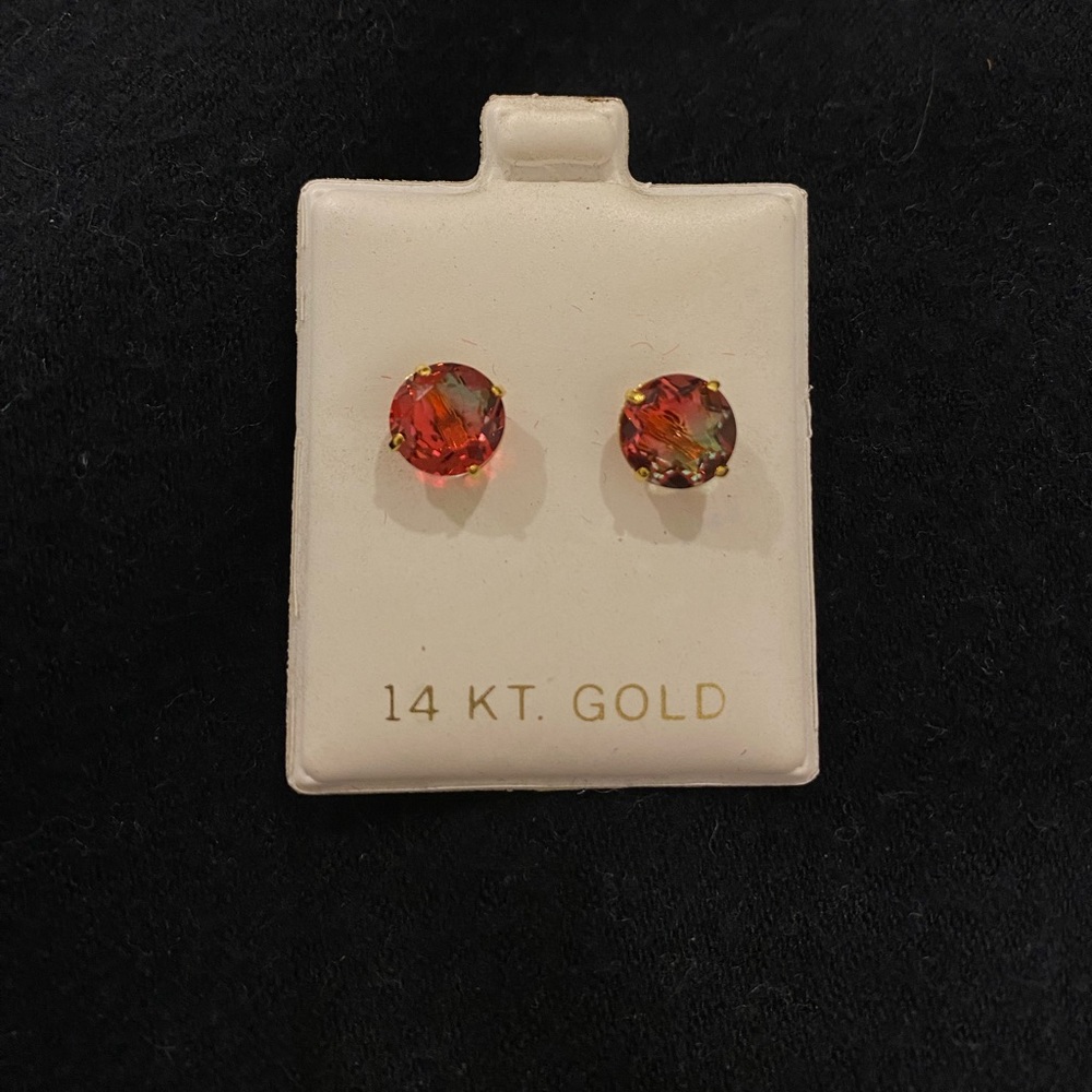 CERTIFIED Stud earrings 14k gold and 2-3 carats Aprox natural mined Carmelites